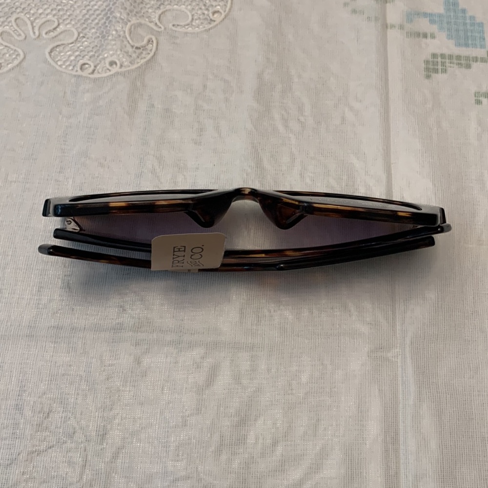 Frye and Co. Tortoise Sunglasses - Picture 17 of 17